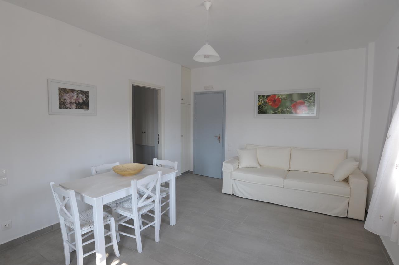 Thomas Apartments In Katapola Аморгос Екстериор снимка