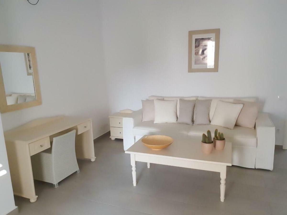 Thomas Apartments In Katapola Аморгос Екстериор снимка